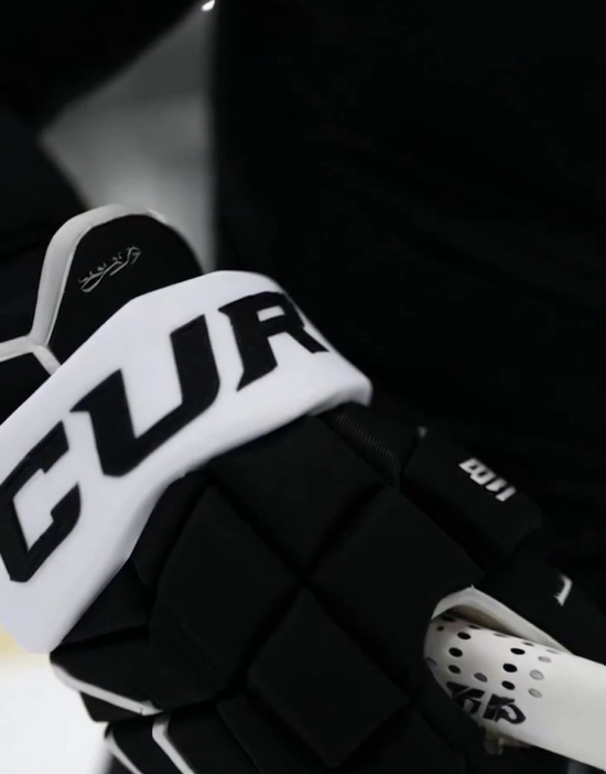 Polar Ice perforated grip