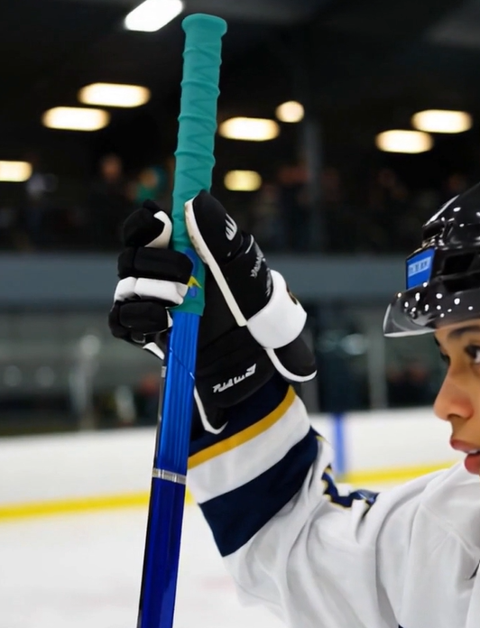 Riptide Teal with diamond-pattern grip